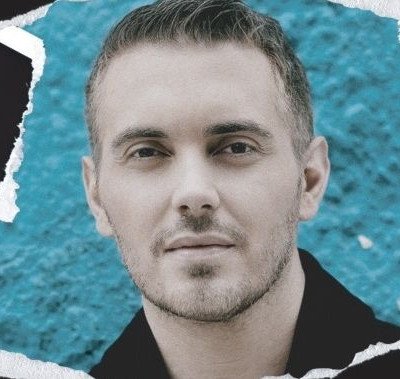 Ο Μιχάλης Χατζηγιάννης συναντά τον Στέφανο Κορκολή στο VOX από το Σάββατο 23 Δεκεμβρίου