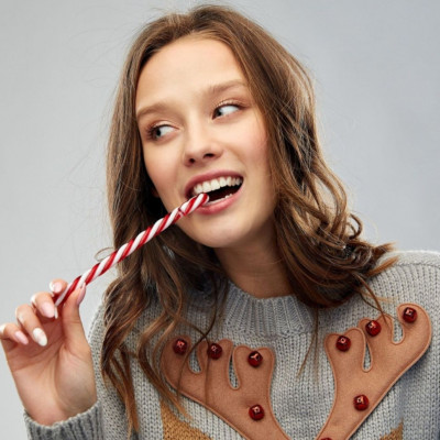 Συμβουλές για να μην το παρακάνετε με το φαγητό τις μέρες των γιορτών