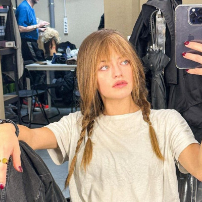 Η Γαία Μερκούρη χορεύει μόνη στο σαλόνι γιατί έκανε πραγματικότητα ένα παιδικό της όνειρο