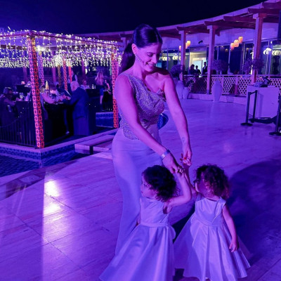 Χριστίνα Μπόμπα: Ατελείωτο παιχνίδι για τις κόρες της στο Ντουμπάι