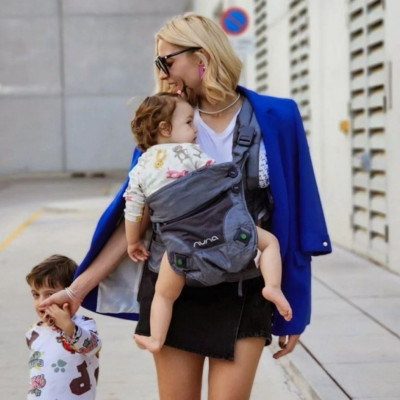 Μαντώ Γαστεράτου: Δημοσίευσε τις πιο γιορτινές φώτο με τα παιδιά της