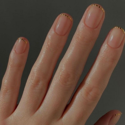 Skinny γαλλικό! 6 κομψά σχέδια για να απογειώσεις το manicure