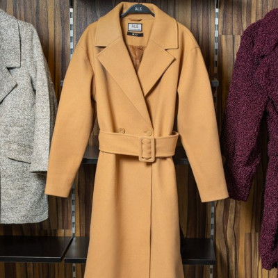 Maxi coats: Ανακαλύψτε το πιο signature παλτό για τις εμφανίσεις της φετινής σεζόν