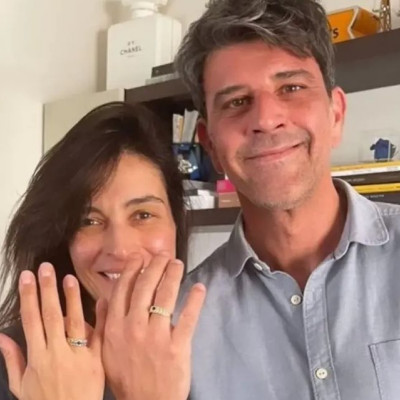 Η Αντιγόνη Κουλουκάκου δηλώνει ήδη #mamabear και μας χαρίζει ένα σπάνιο πλάνο με τον σύντροφό της