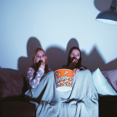 Πώς το «True Detective: Night Country» πάει τα girls’ nights με τις κολλητές σε άλλο level;