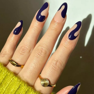 Navy blue nails! 5 σχέδια για να υιοθετήσεις το πιο κομψό manicure
