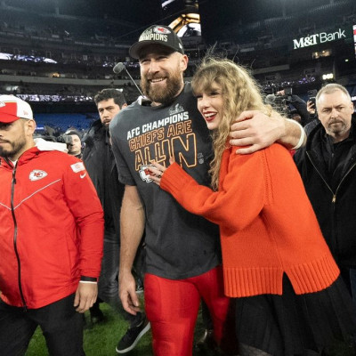 Η Taylor Swift και ο Travis Kelce κάνουν ένα break από όλους και όλα στις Μπαχάμες