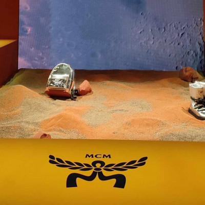 MCM FW24: Μία συλλογή που θα ταξιδέψει την γκαρνταρόμπα σου μέχρι τον Άρη