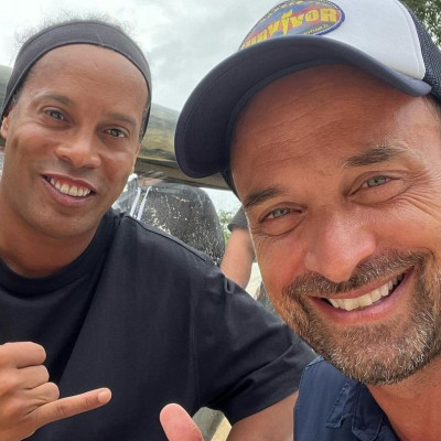 Ο Λιανός πόζαρε με τον Ronaldinho και οι πρώην Survivors ζήλεψαν: Η αποκάλυψη για τον James