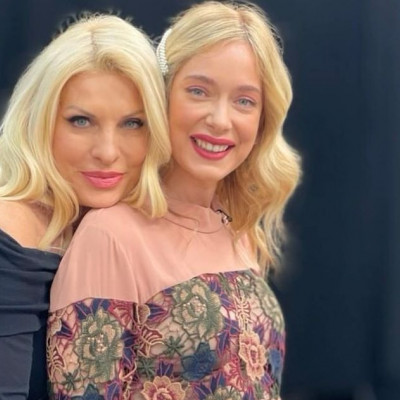 Η Ντάνη Γιαννακοπούλου αισθάνθηκε ασφάλεια να αποκαλύψει στη Μενεγάκη το φύλο του μωρού της