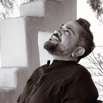 Τα κεφτεδάκια του Λευτέρη Σουλτάτου θέλουν ντομάτα στη ζύμη για να πετύχουν