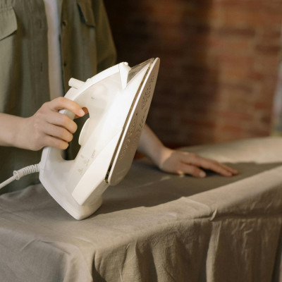 Αντικολλητικό χαρτί για να σιδερώσεις; 7 άγνωστες χρήσεις για να δοκιμάσεις σήμερα