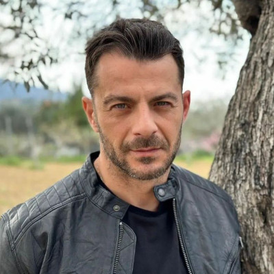 Μετά τον Φίλιππο ένας ακόμη φόνος ταράζει τον Ορέστη στη Γη της ελιάς: Πόσο θα μείνει στη Μάνη;