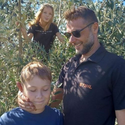 Ο Αλέξανδρος Τζόρβας γίνεται επιστάτης στη Φάρμα: Ο προσωπικός του παράδεισος στη Λακωνία