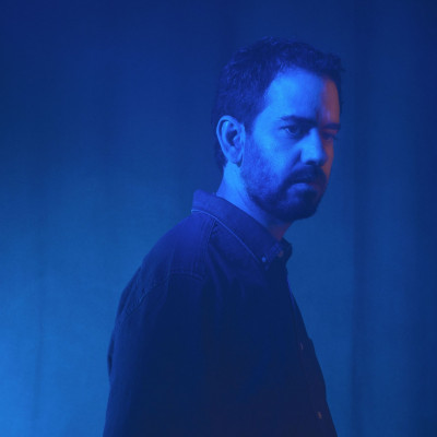 Ο Theodore παρουσιάζει το music video του τραγουδιού Peak από τη United We Fly