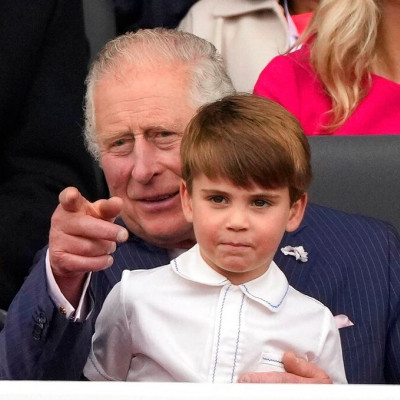 H επιστροφή του Κάρολου παρά τις θεραπείες και το πλάνο για την κηδεία του ήρθε πάλι στο προσκήνιο