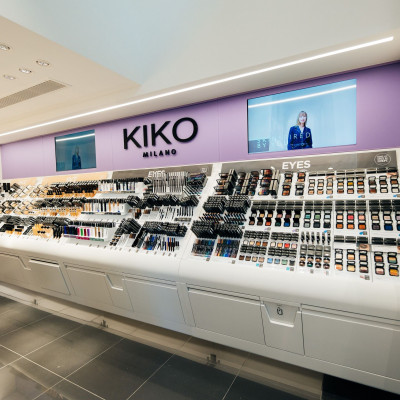 KIKO ΜILANO: Eντυπωσιακά εγκαίνια για το νέο κατάστημα της Νέας Σμύρνης