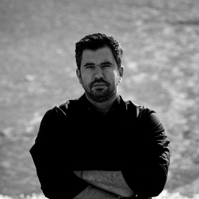 O Γκίκας Ξενάκης υπογράφει το μενού του Ammos με farm-to-table φιλοσοφία