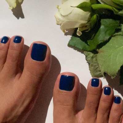 Πράσινο της μέντας, λιλά και μπλε είναι τα hot χρώματα στο pedicure και μας αρέσουν πολύ