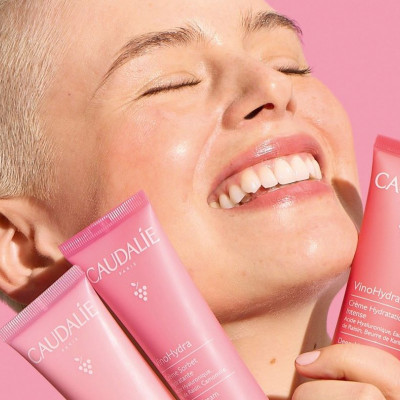 Η νέα σειρά VinoHydra της Caudalie βελτιώνει την ελαστικότητα και ενυδατώνει την επιδερμίδα σε βάθος