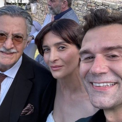 Τα νέα στιγμιότυπα από τον γάμο της χρονιάς στη Γη της ελιάς μας αποκάλυψαν και έναν νέο έρωτα