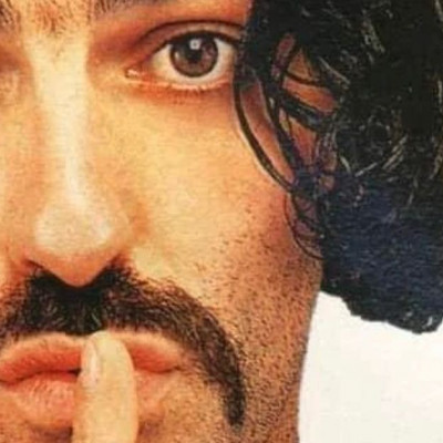 Ο Μιχάλης Ιατρόπουλος έσβησε 59 κεράκια με μαλλιά που θύμισαν Ψίθυρους Καρδιάς