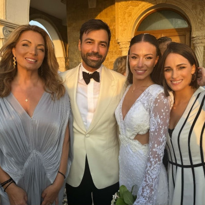 Στον γάμο του Αντρέα Γεωργίου με τη Σιμώνη, Γκερέκου,Κουλουκάκου και Καράντη εντυπωσίασαν