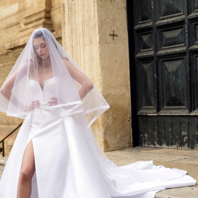 Η Denise Eleftheriou πιστεύει πως μόνο τυχαία μπορεί μία last minute bride να βρει το τέλειο νυφικό