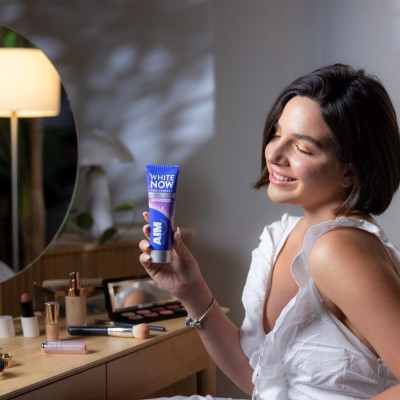 Glam look: Πώς θα δώσεις διαχρονική λάμψη στο μακιγιάζ σου