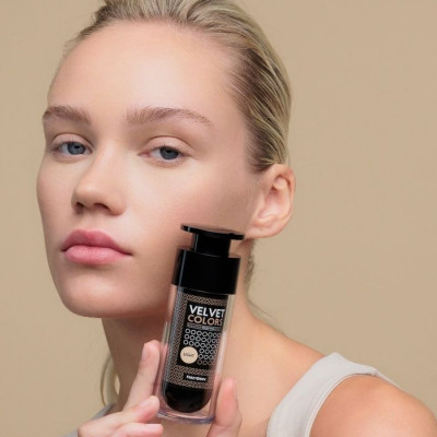 Flawless skin με βελούδινη, ανάλαφρη υφή και ματ αποτέλεσμα, γίνεται; Γίνεται!