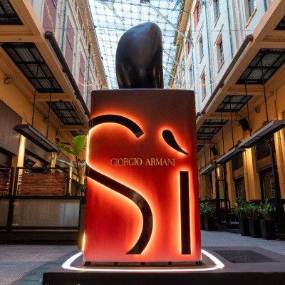 SÌ PASSIONE: Ένα εντυπωσιακό event μας σύστησε το νέο άρωμα του Οίκου Armani beauty