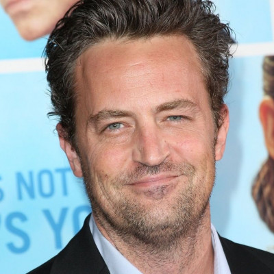 Matthew Perry: Ο πατριός και η αδερφή του μιλούν για εκείνον λίγο πριν την επέτειο του θανάτου του