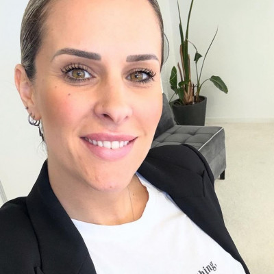 Έλενα Ασημακοπούλου: Η πρώτη ανάρτηση με τον Κώστα Τσαρτσαρή και η επιβεβαίωση από τη φίλη τους