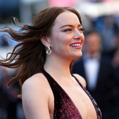 Από το «Superbad» στη χημεία με τον Λάνθιμο: Η Emma Stone γίνεται 36 και τα 2 Όσκαρ δεν είναι αρκετά