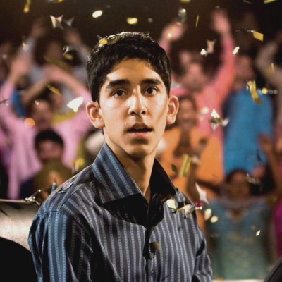 16 χρόνια μετά, έρχεται το Slumdog Millionaire 2: Θα είναι ο Dev Patel ξανά ο πρωταγωνιστής;