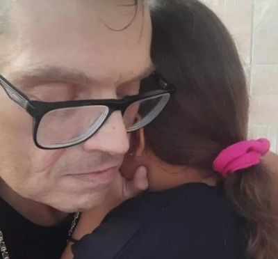 Ο Γιώργος Δασκαλάκης στη μάχη με τον καρκίνο είχε πάντα τις τρεις γυναίκες της ζωής του δίπλα του