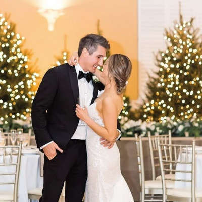 Χριστουγεννιάτικος γάμος: 5 «συν» & 5 «πλην» για να σκεφτείς αν θέλεις να παντρευτείς στις γιορτές