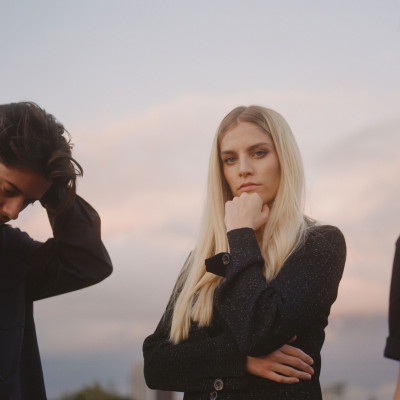 To Release Athens 2025 υποδέχεται τους London Grammar, την Παρασκευή 11 Ιουλίου, στην Πλατεία Νερού