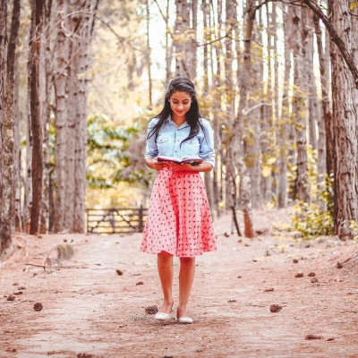 Πες μας πόσο χρονών είσαι να σου πούμε πόσο πρέπει να περπατάς για να χάσεις το βάρος που θέλεις 
