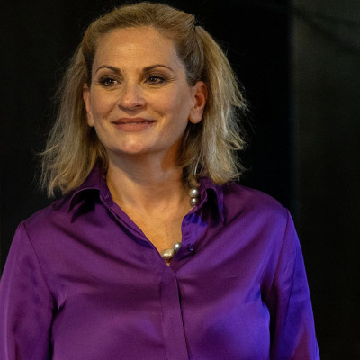 Γιατί γίνονται έξω από το θέατρο τέτοιες ερωτήσεις; Το θέμα με τις δηλώσεις Παπαθωμά είναι βαθύτερο