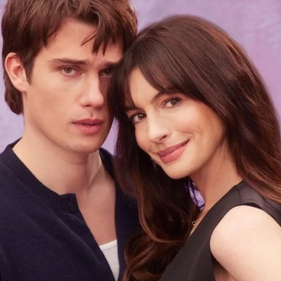 Όχι μόνο οι άντρες, αλλά και οι γυναίκες προτιμούν νεότερους συντρόφους λέει νέα μελέτη