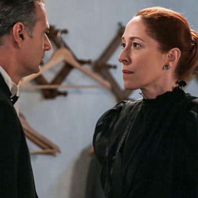 Η κλεμμένη περιουσία και το ερωτικό τρίγωνο του Grand Hotel: Όσα αποκαλύπτει το μυστικό δωμάτιο