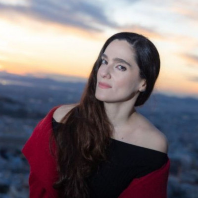 Εύα Σιμάτου, ποια είναι η πιο άκυρη συμβουλή που δεχθήκατε; «Μη δίνεις σημασία» - Q&A με την ηθοποιό