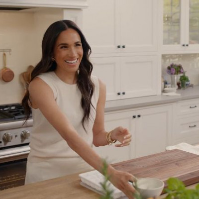 Η Meghan Markle αναγκάστηκε να ζητήσει συγγνώμη για το μέλι που πούλησε χωρίς να έχει απόθεμα