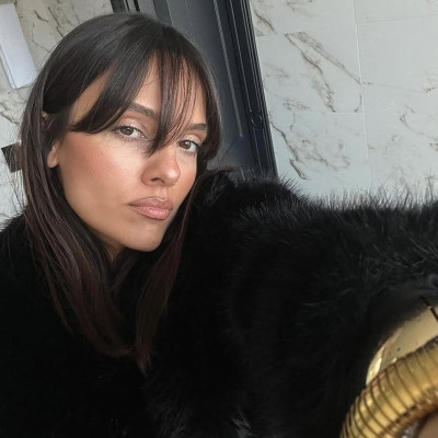 Wrap method & γάλα με μέλι: Δες πώς θα αποκτήσεις φυσικά ίσια μαλλιά