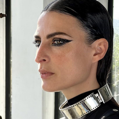 Δες πώς να πετύχεις το τέλειο smokey eye look με μόνο μία mascara - Τα tips από τον makeup artist