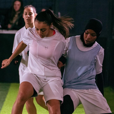 Απαγόρευση της μαντίλας στον αθλητισμό: Όταν όλος ο κόσμος στέκεται απέναντι στη γαλλική απόφαση