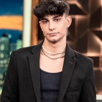 Νίκος Μπάρκουλης: Ο γιος του Ανδρέα Μπάρκουλη άλλαξε καριέρα και έδειξε περήφανα την πρώτη του μέρα