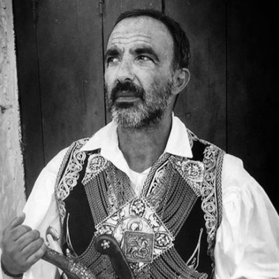 Ο Νίκος Αλιάγας μπορεί να μη βρίσκεται στο Μεσολόγγι αλλά τιμά την πατρίδα του ακόμη και από μακριά