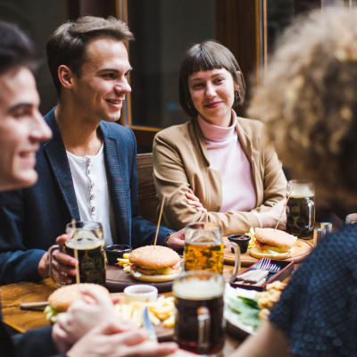 7 μικρές, κακές συνήθειες που κάνουν τους άλλους να σε αντιπαθούν σχεδόν αμέσως